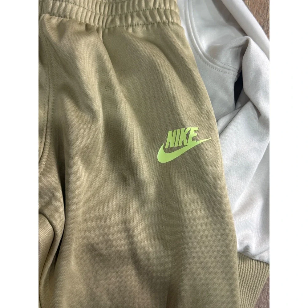 Nike Toddler 3T Tracksuit Set Tan White Neon Green Zip Jacket Joggers 2-Piece - Picture 2 of 8